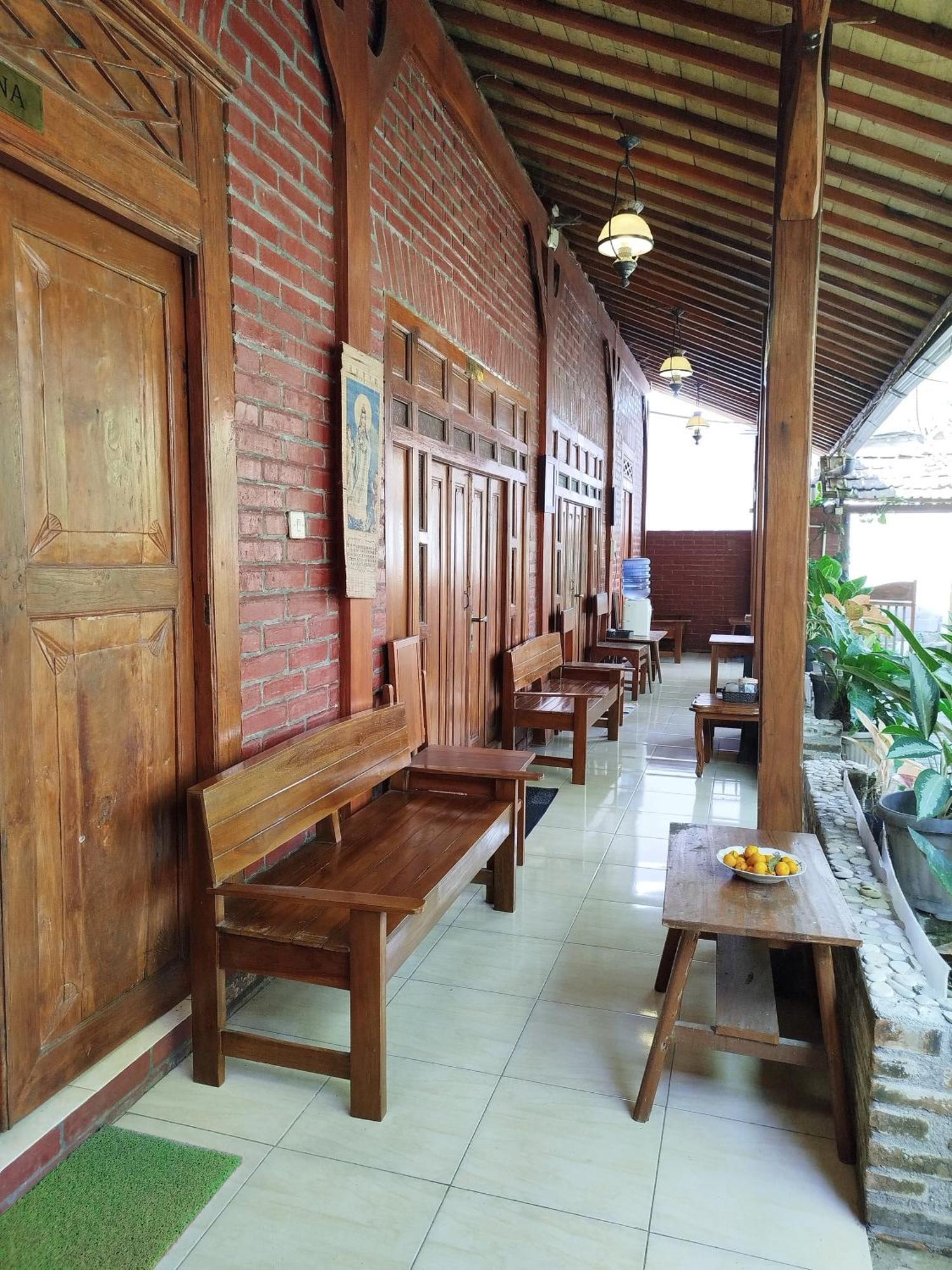 Dapur Ethnic Homestay Bantul Esterno foto